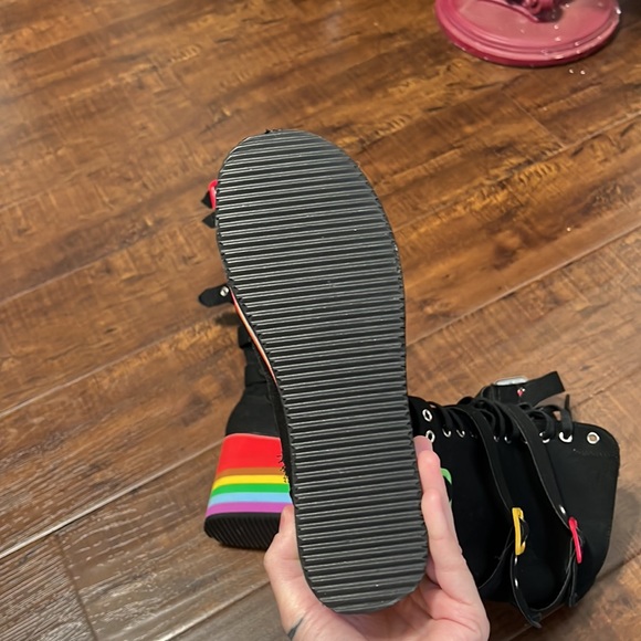 NWT Rainbow Platform Buckle Boots!! - Picture 6 of 8